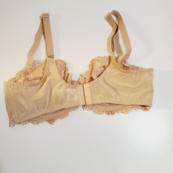 BARELY BREEZIES Biege Underwired Lace bra size 34C - Picture 3 of 8